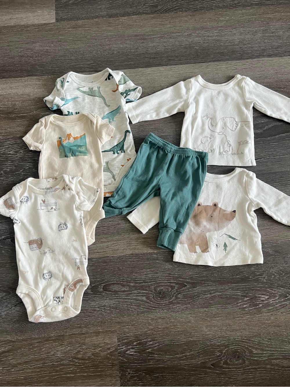 Carter’s Newborn Baby Bundle